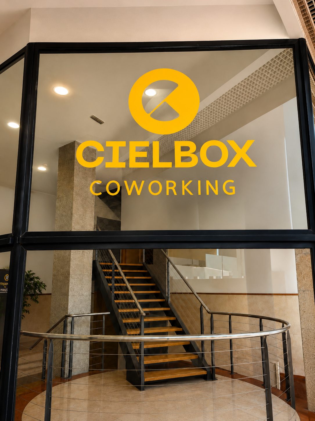 Entrada del coworking CielBOX en Vecindario