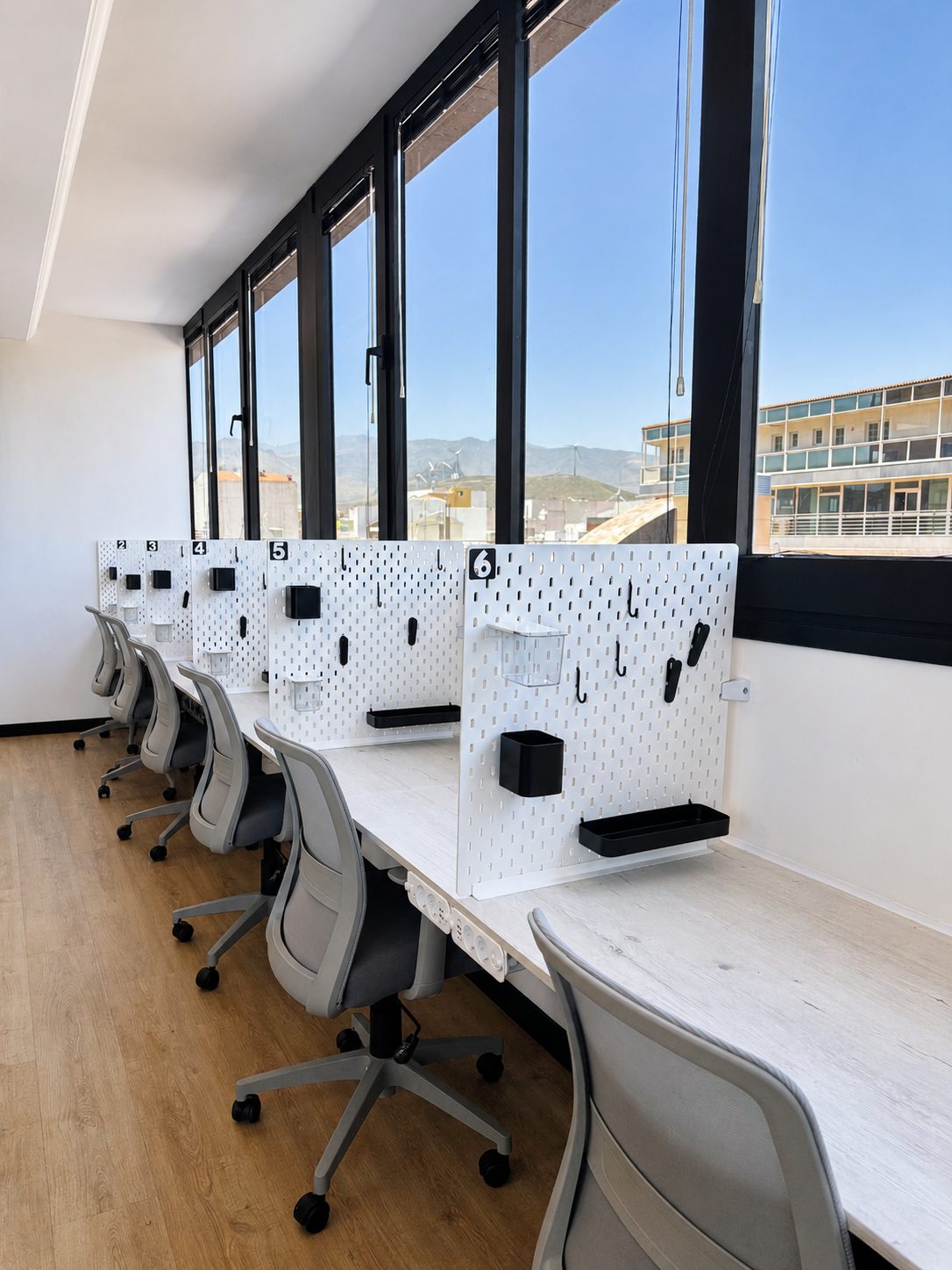 Puestos flexibles de coworking en Vecindario